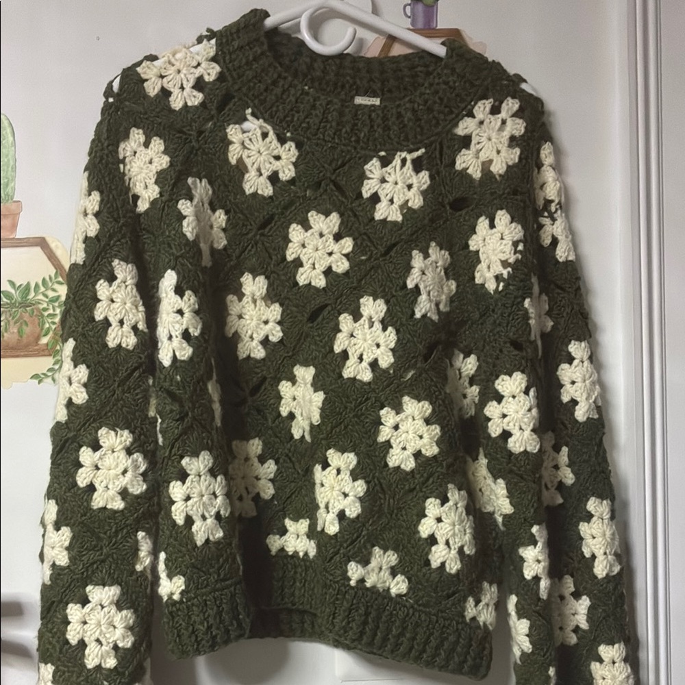 Green and Cream Floral Knit Sweater